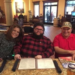 Meet your Posher, Leah